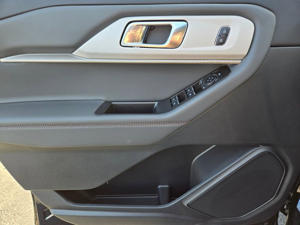 New 2026 Ford Explorer Active image 25