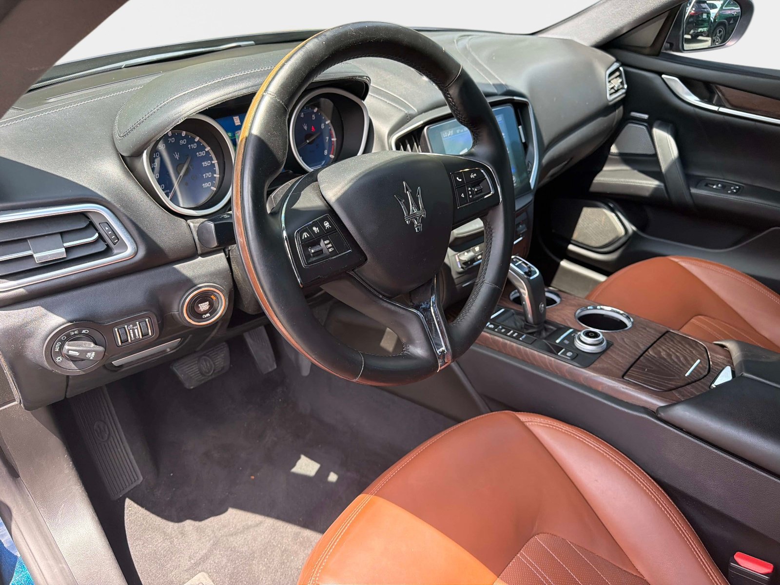 Used 2019 Maserati Ghibli S GranLusso RWD image 17