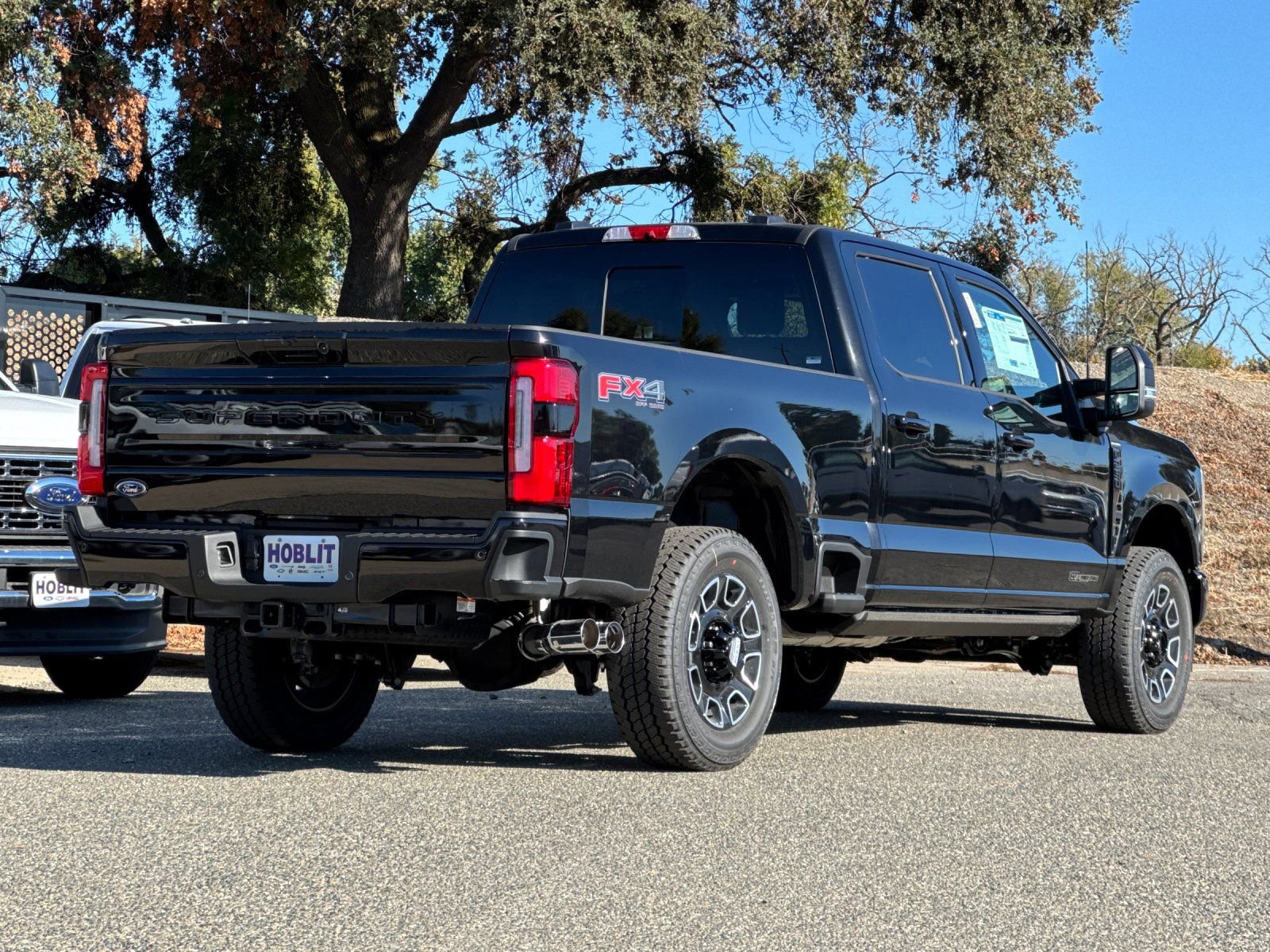 New 2026 Ford F250 Platinum w/ FX4 Off-Road Package image 3