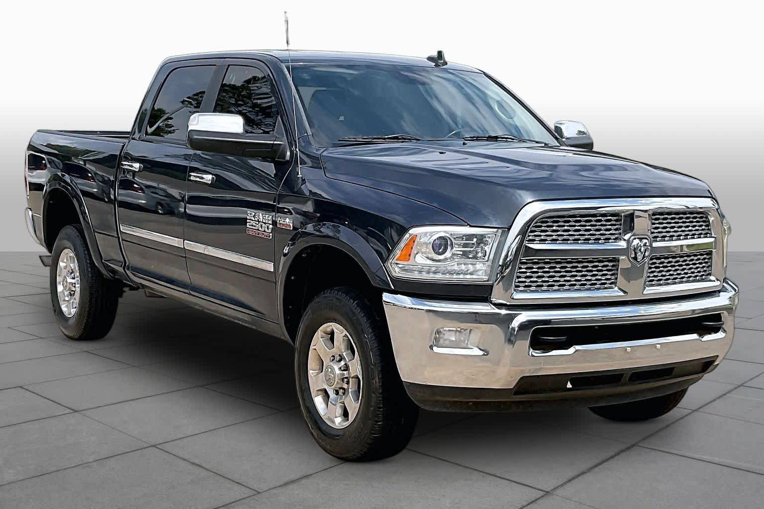 Used 2014 RAM 2500 Laramie w/ Convenience Group AWD/4WD image 2