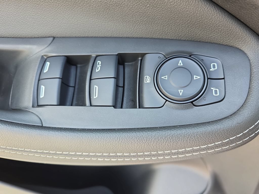 Certified 2024 Buick Encore GX Preferred AWD/4WD image 30