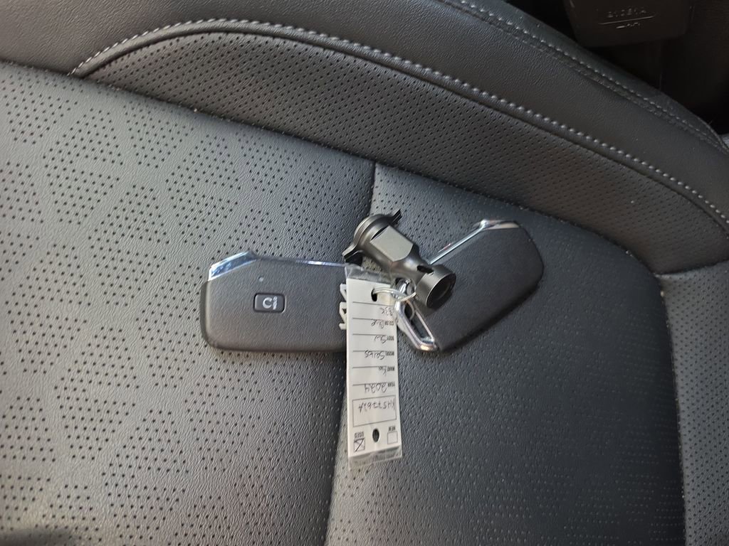 Certified 2024 Kia Seltos EX FWD image 39