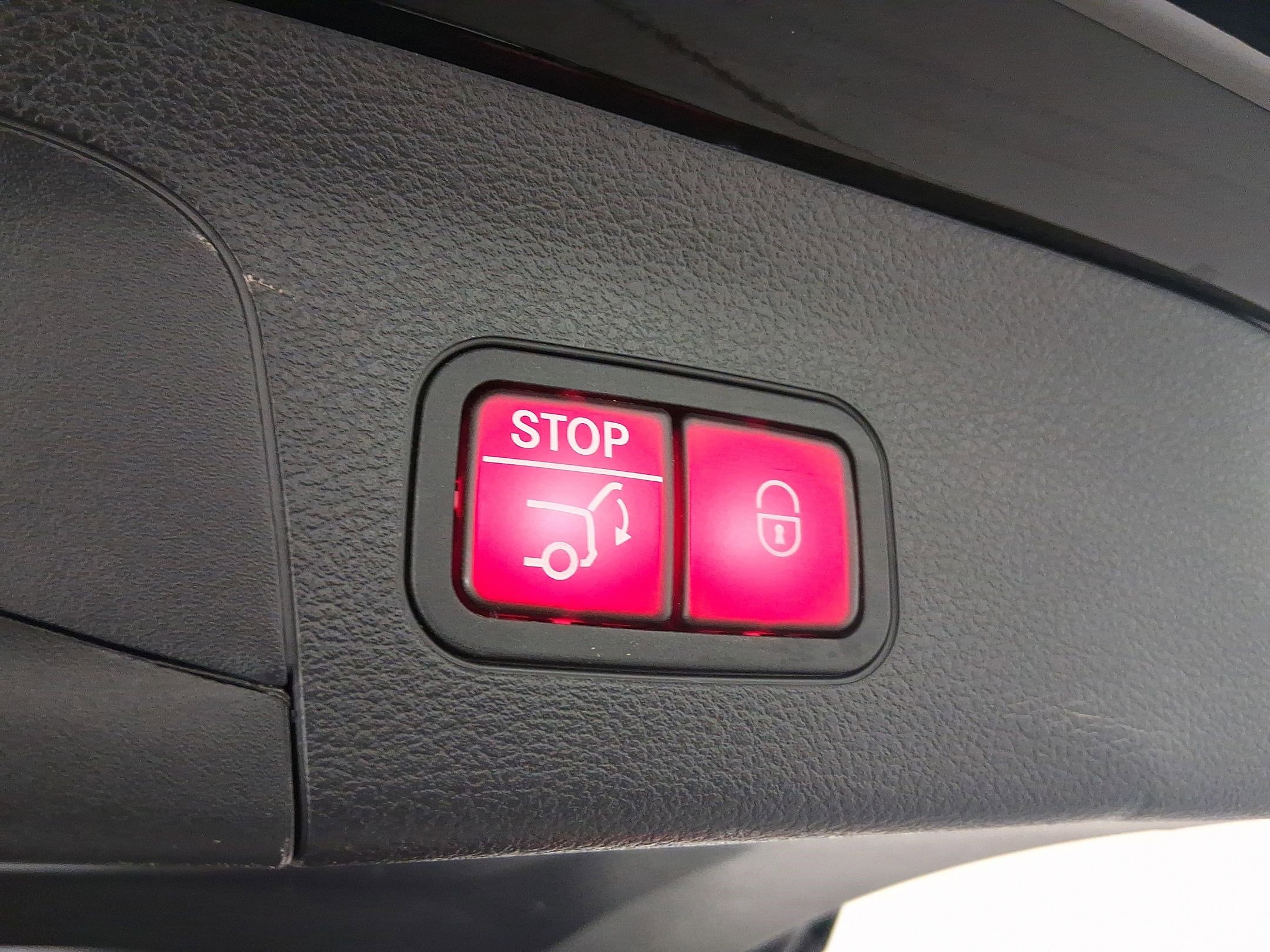 Used 2023 Mercedes-Benz GLS 450 4MATIC image 34