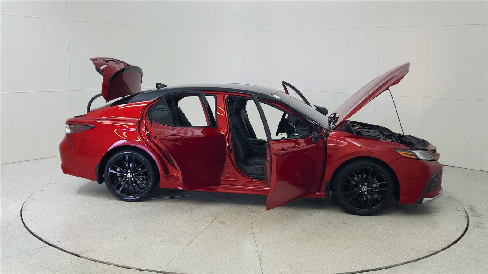 Used 2021 Toyota Camry XSE w/ Cold Weather Package FWD image 41