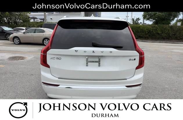 Used 2024 Volvo XC90 B6 Ultimate w/ Protection Package Premier AWD/4WD image 3