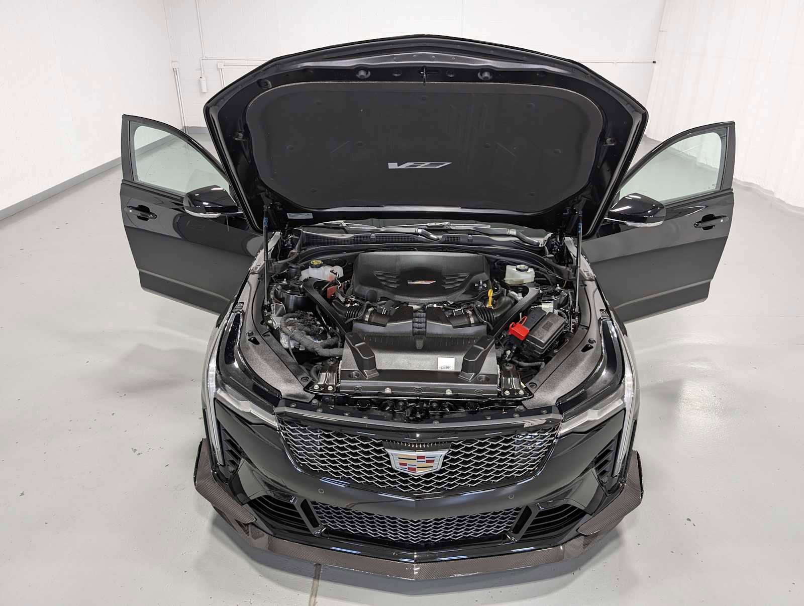Certified 2024 Cadillac CT4 V Blackwing w/ Carbon Fiber 1 Package image 13