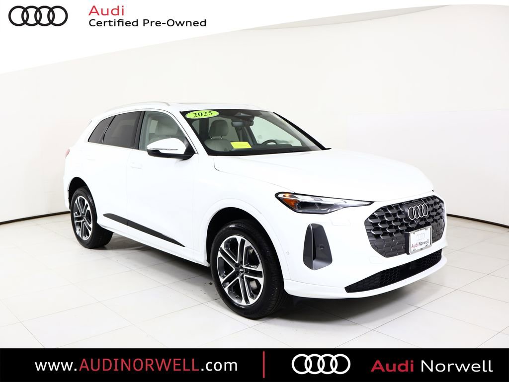 Certified 2025 Audi Q5 Premium w/ Convenience Package AWD/4WD image 1