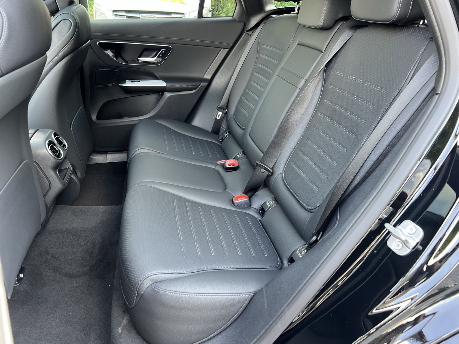 New 2026 Mercedes-Benz GLC 300 4MATIC image 30