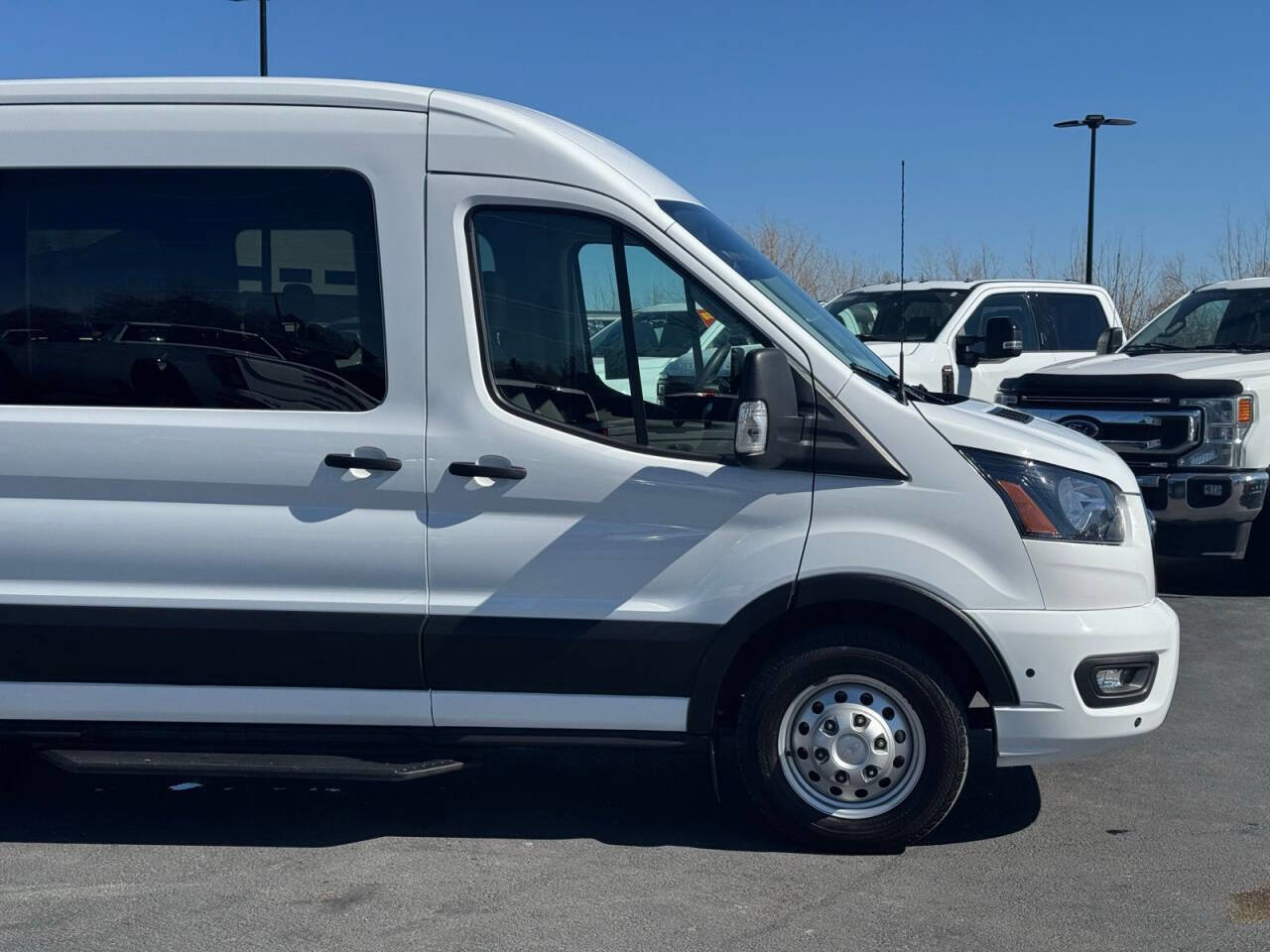 Used 2024 Ford Transit 350 XLT image 4