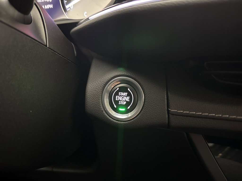 Used 2022 Buick Envision Essence w/ Technology Package I image 41