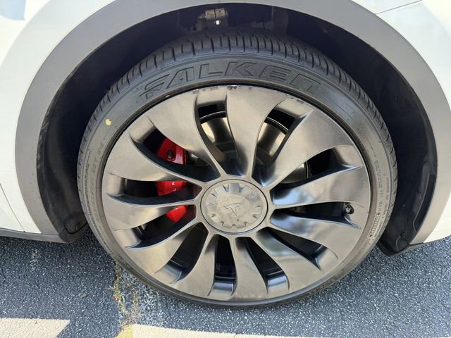 Used 2023 Tesla Model Y Performance AWD/4WD image 40