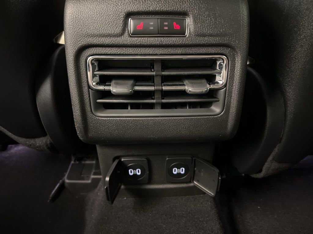 Used 2025 Lincoln Corsair Grand Touring w/ Equipment Group 302A image 32