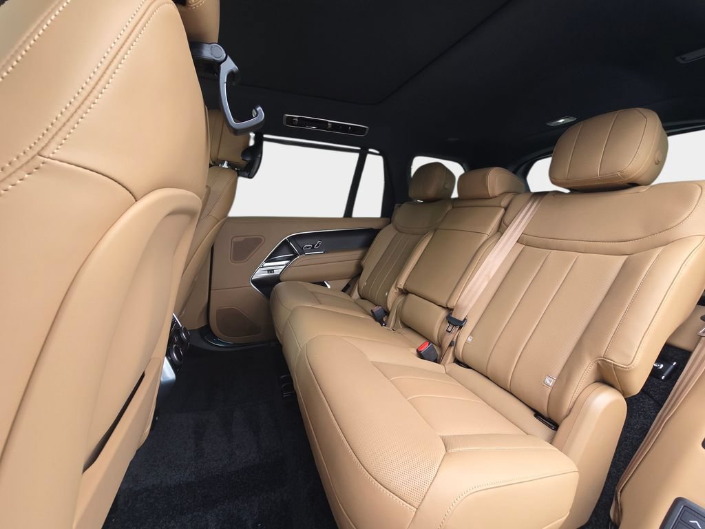 New 2026 Land Rover Range Rover Long Wheelbase SE AWD/4WD image 14