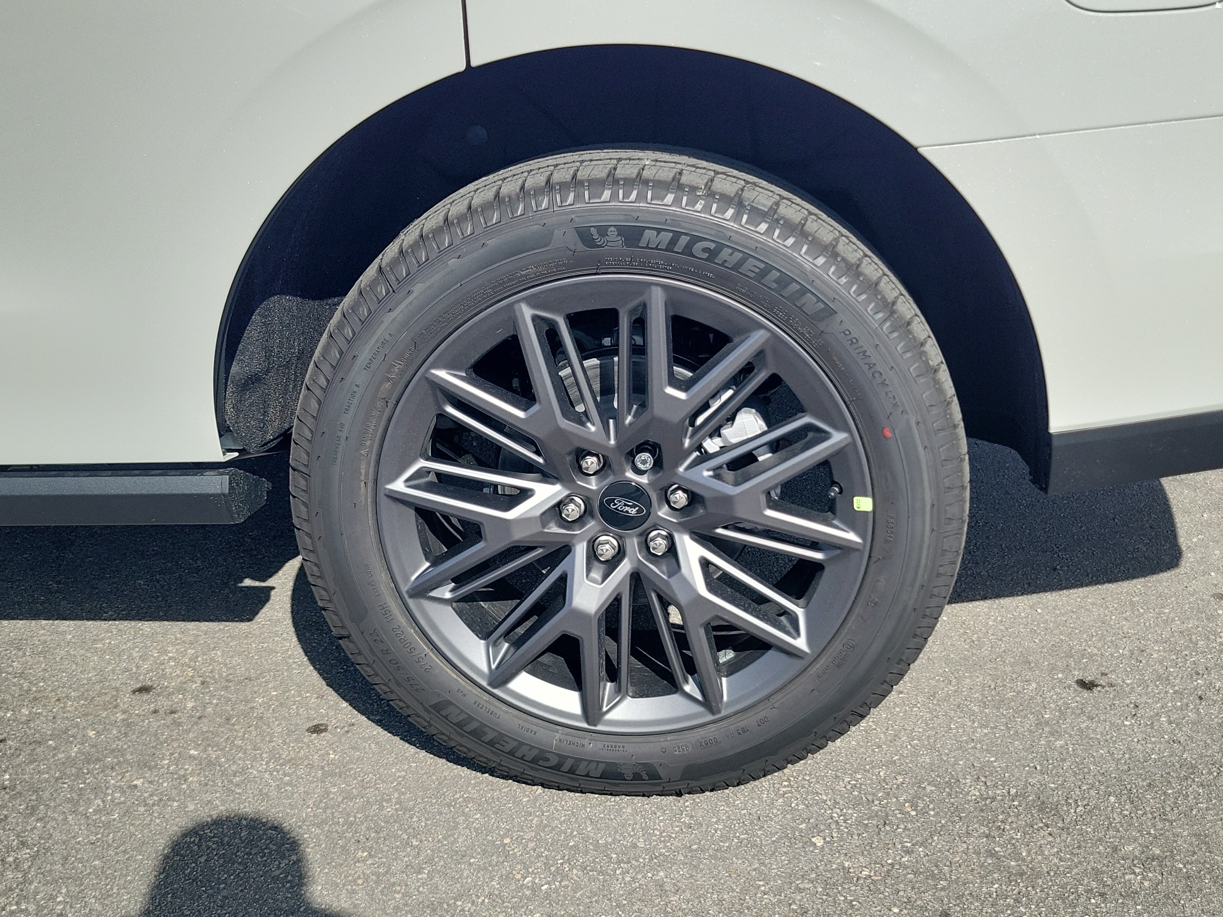 New 2027 Ford Expedition Platinum w/ Stealth Appearance Package AWD/4WD image 8