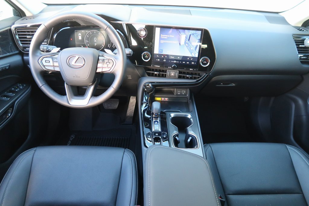Used 2025 Lexus NX 250 FWD w/ Premium Package image 9