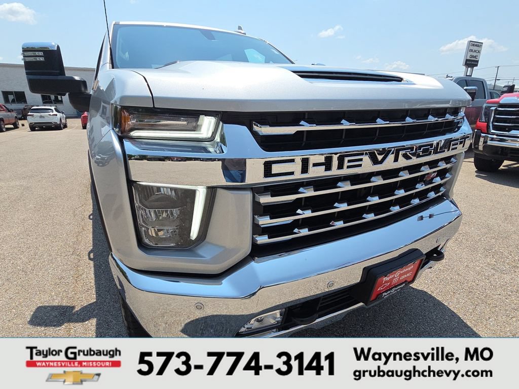 Used 2023 Chevrolet Silverado 3500 LTZ w/ LTZ Plus Package AWD/4WD image 12