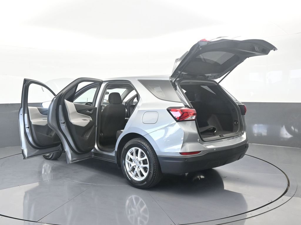 Used 2024 Chevrolet Equinox LS w/ Driver Confidence II Package image 72