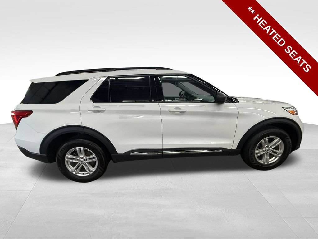 Used 2023 Ford Explorer XLT w/ Equipment Group 202A AWD/4WD image 9