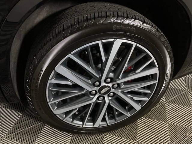 Used 2024 Cadillac XT6 Sport w/ Platinum Package AWD/4WD image 40