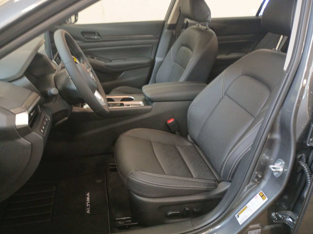 New 2026 Nissan Altima 2.5 SV w/ SV Premium Package AWD/4WD image 12