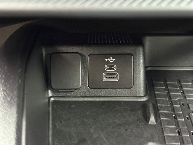 Used 2025 Ford Bronco Sport Badlands image 12