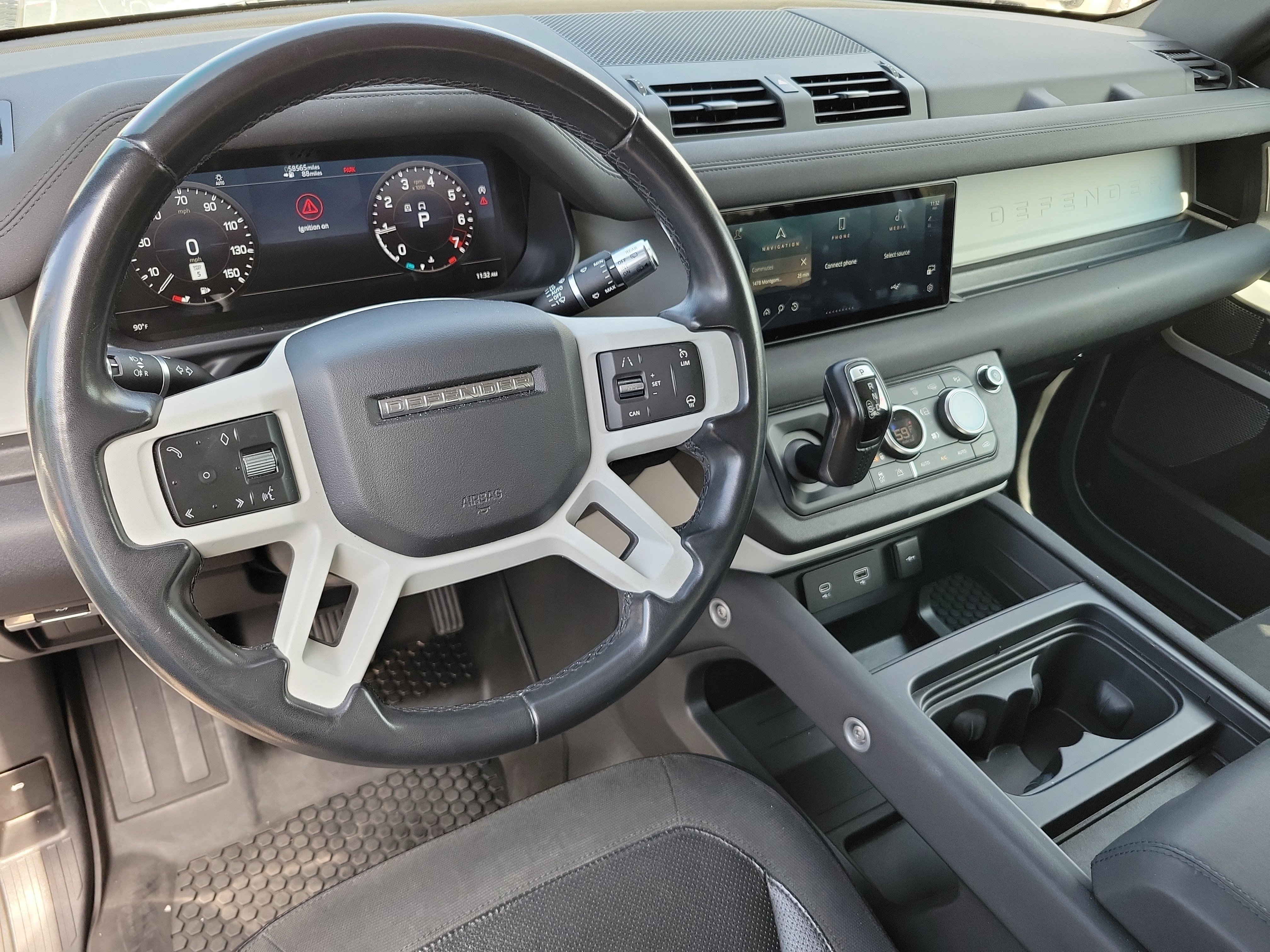 Used 2020 Land Rover Defender 110 First Edition image 2