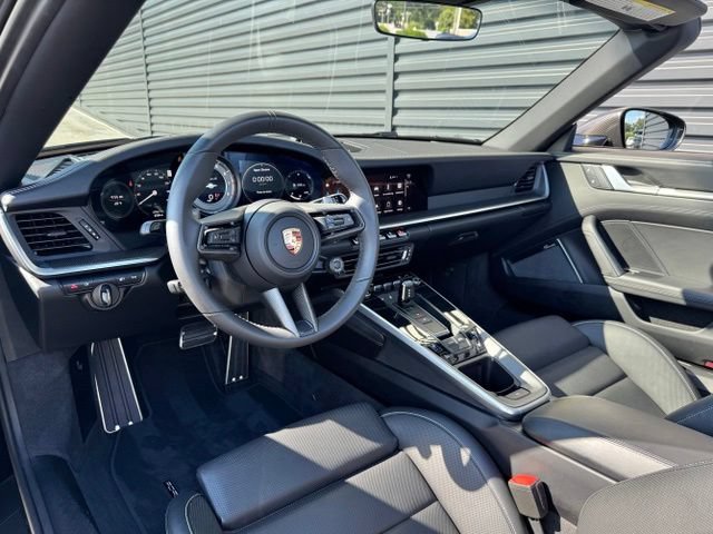 Used 2025 Porsche 911 Turbo S AWD/4WD image 4