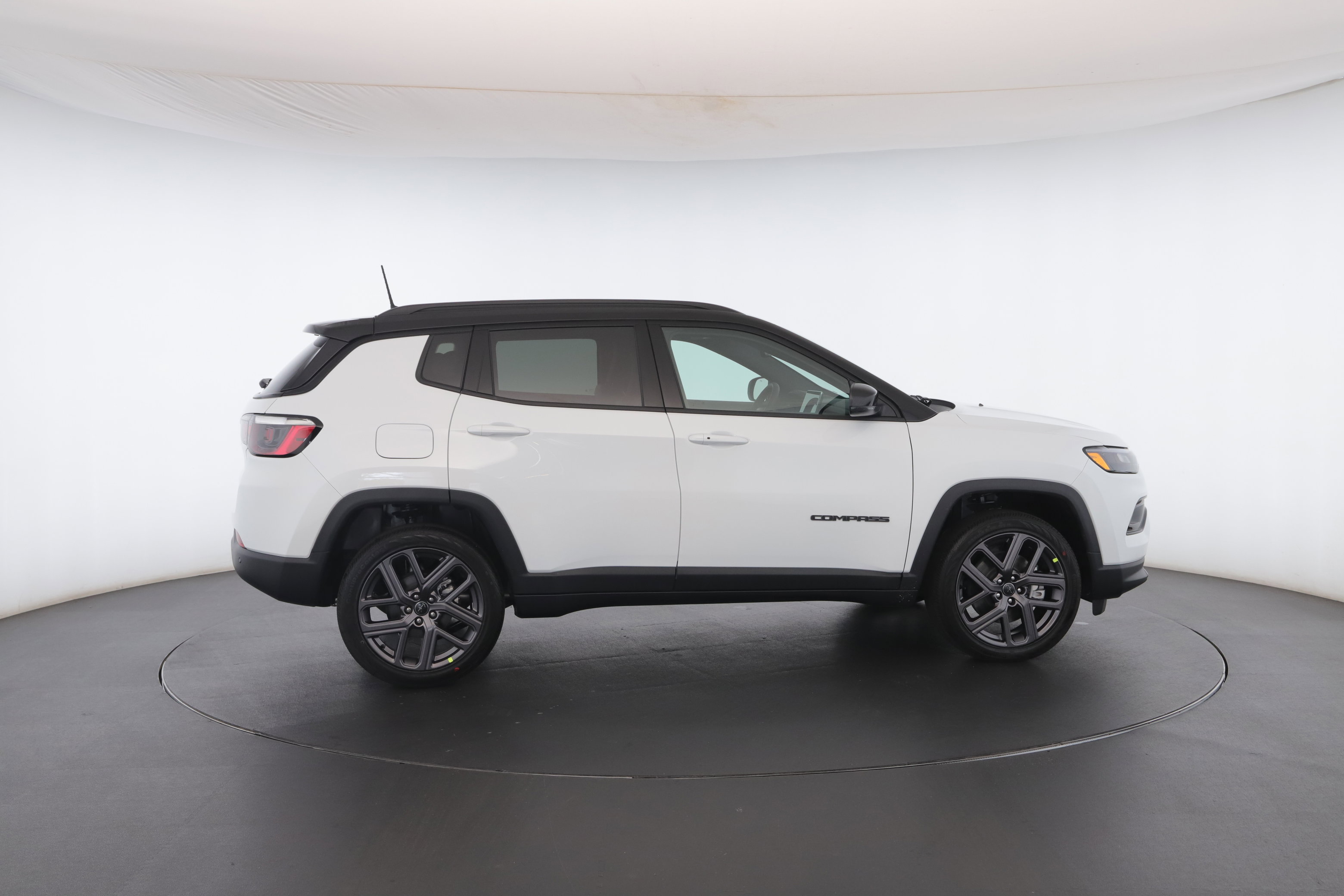 New 2026 Jeep Compass Limited w/ Sun, Sound & Navigation Group image 31