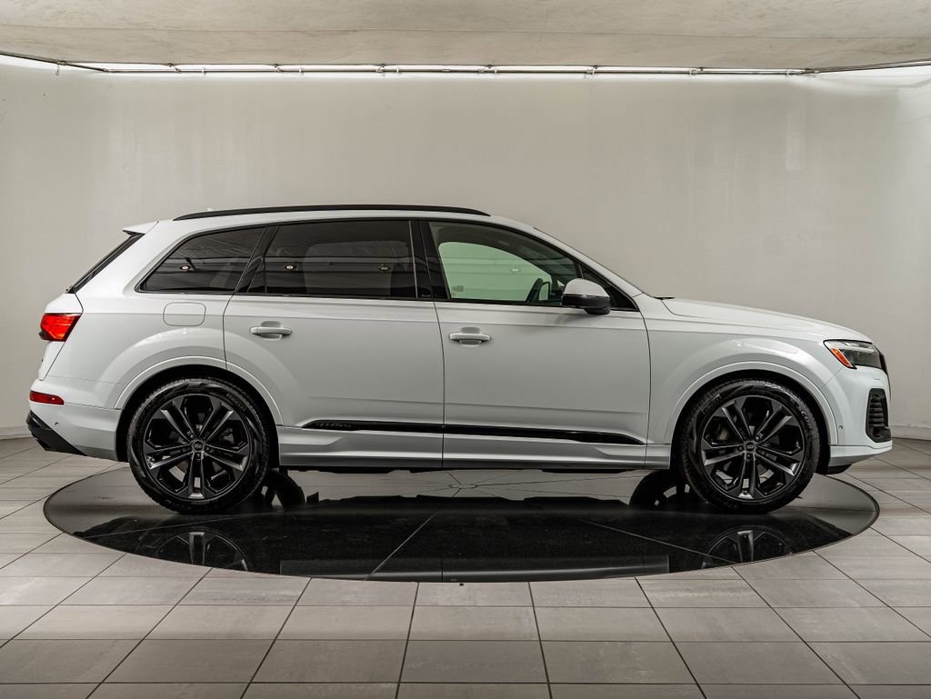 Used 2025 Audi Q7 3.0T Premium Plus w/ Premium Plus Package image 4