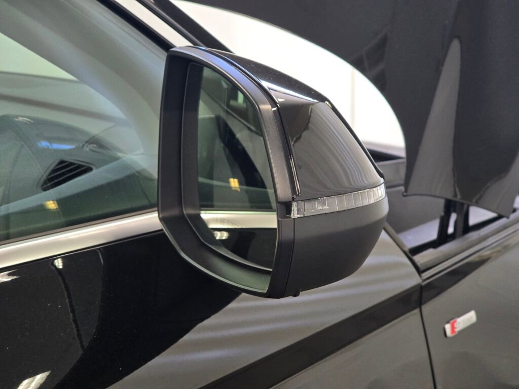 Certified 2025 Audi Q5 2.0T Premium Plus w/ Premium Plus Package image 29