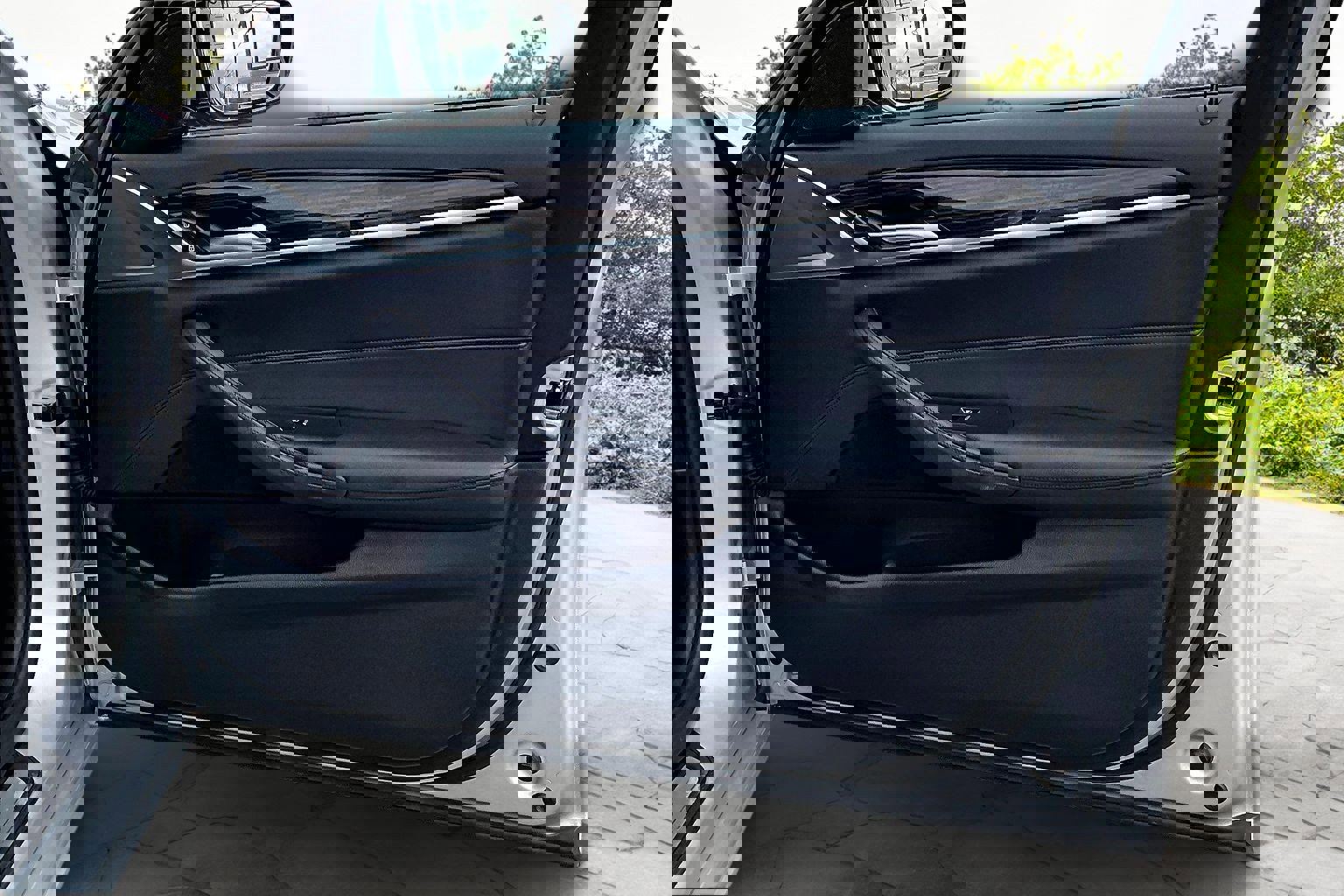 Used 2019 BMW 530i xDrive w/ Convenience Package image 24