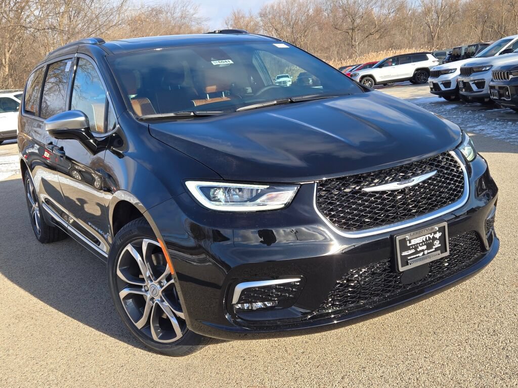 New 2026 Chrysler Pacifica Pinnacle AWD/4WD image 5
