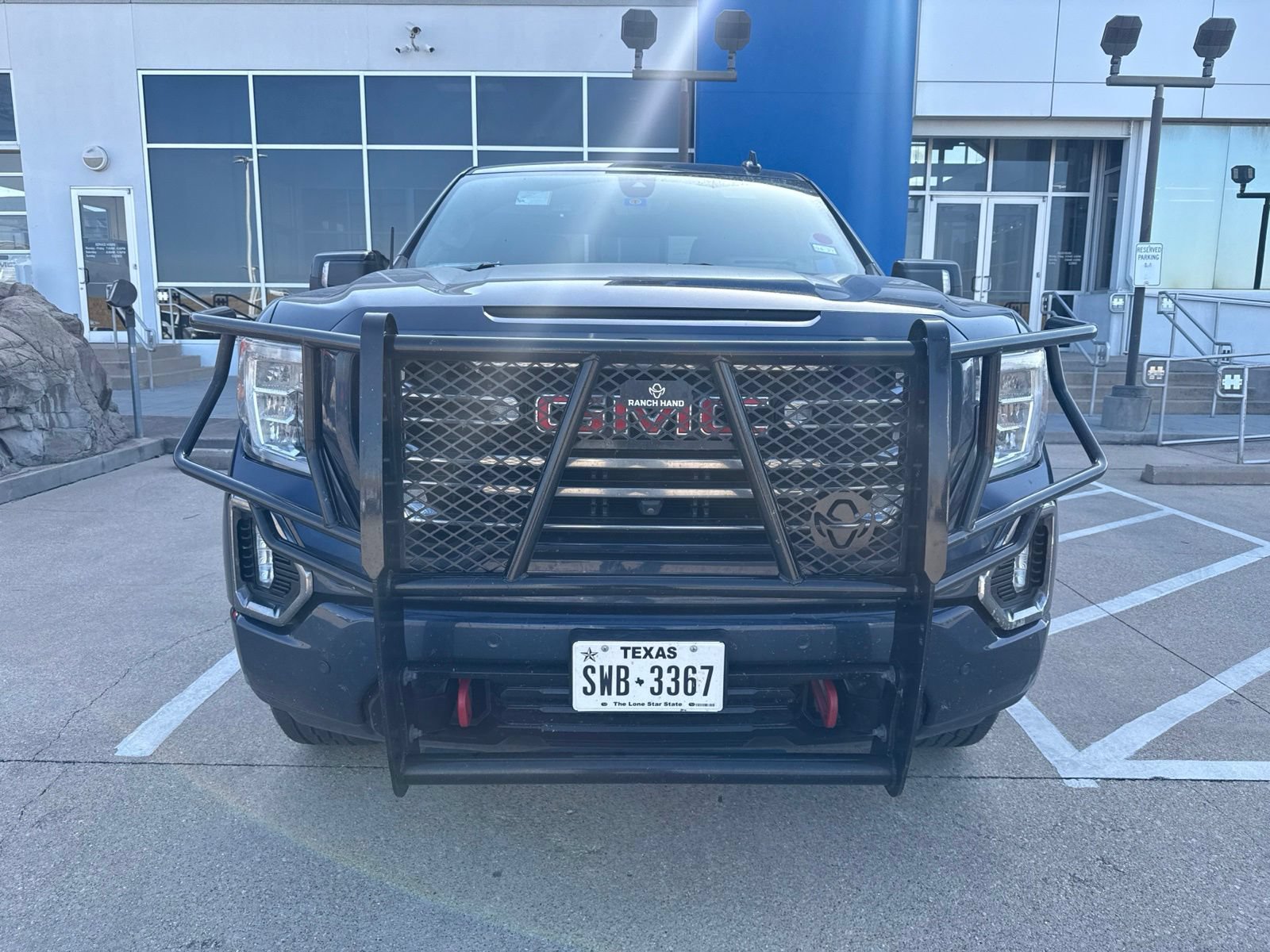 Used 2020 GMC Sierra 1500 AT4 w/ AT4 Premium Package AWD/4WD image 2