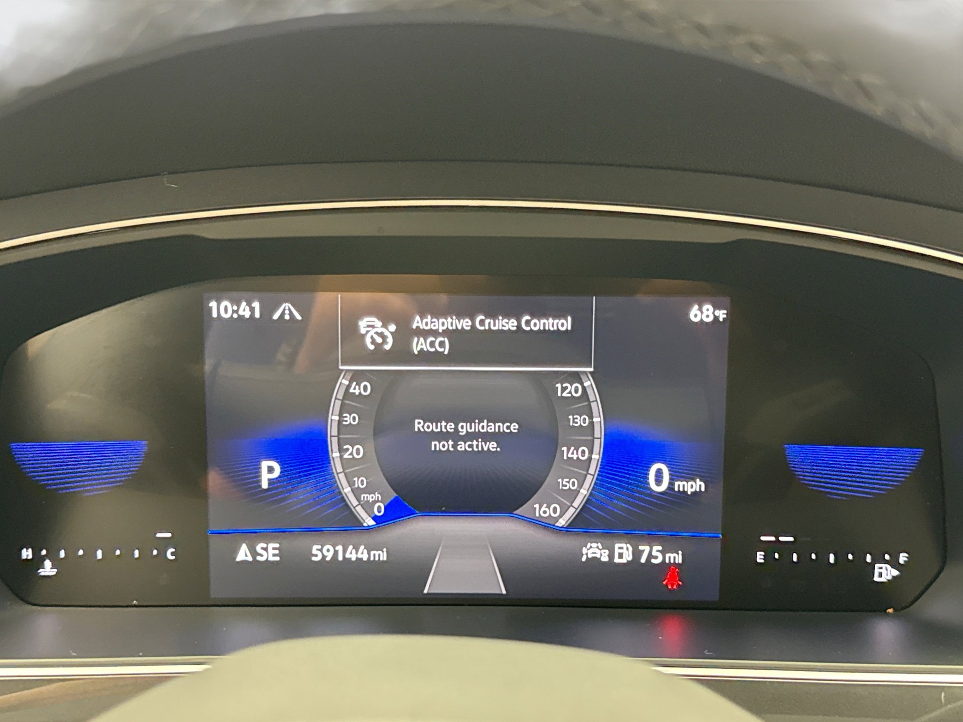 Used 2024 Volkswagen Tiguan SE R-Line image 13