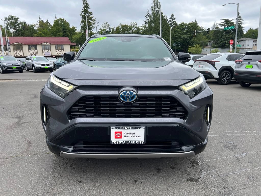 Used 2022 Toyota RAV4 XSE AWD/4WD image 2