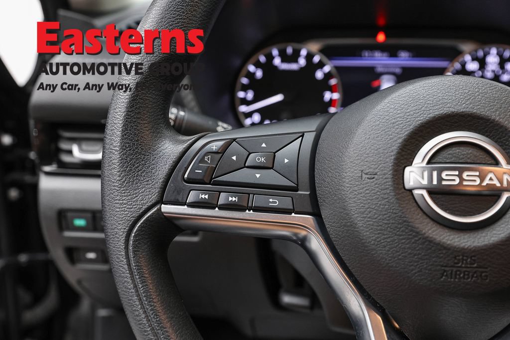 Used 2024 Nissan Sentra SV FWD image 17