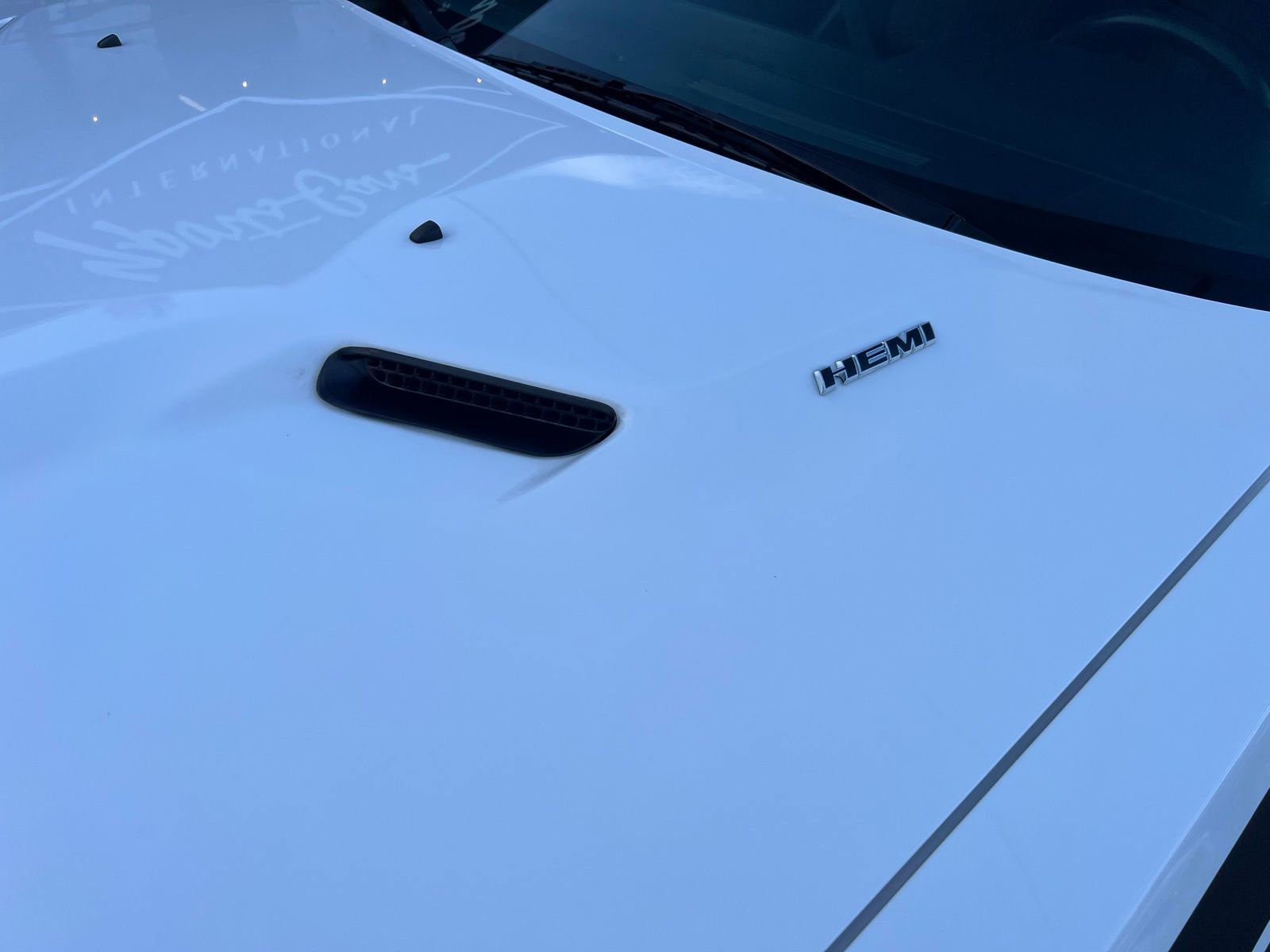 Used 2012 Dodge Challenger R/T RWD image 10