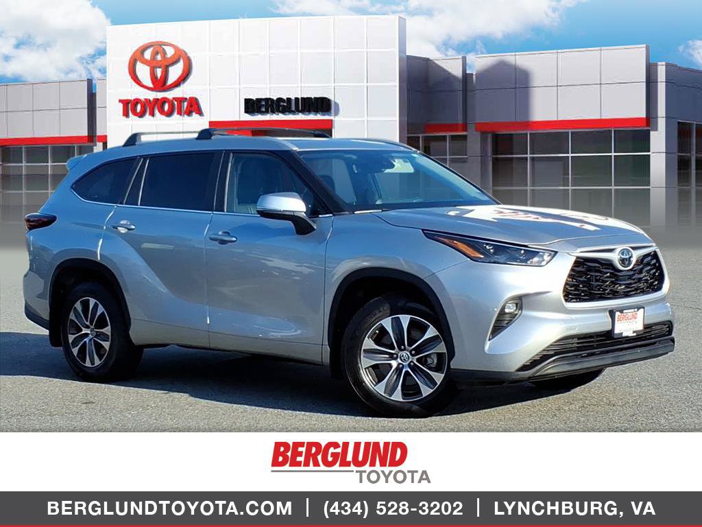 Used 2024 Toyota Highlander XLE
