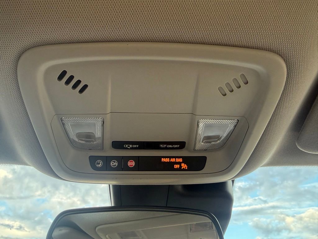 Used 2023 Chevrolet Malibu LT image 31