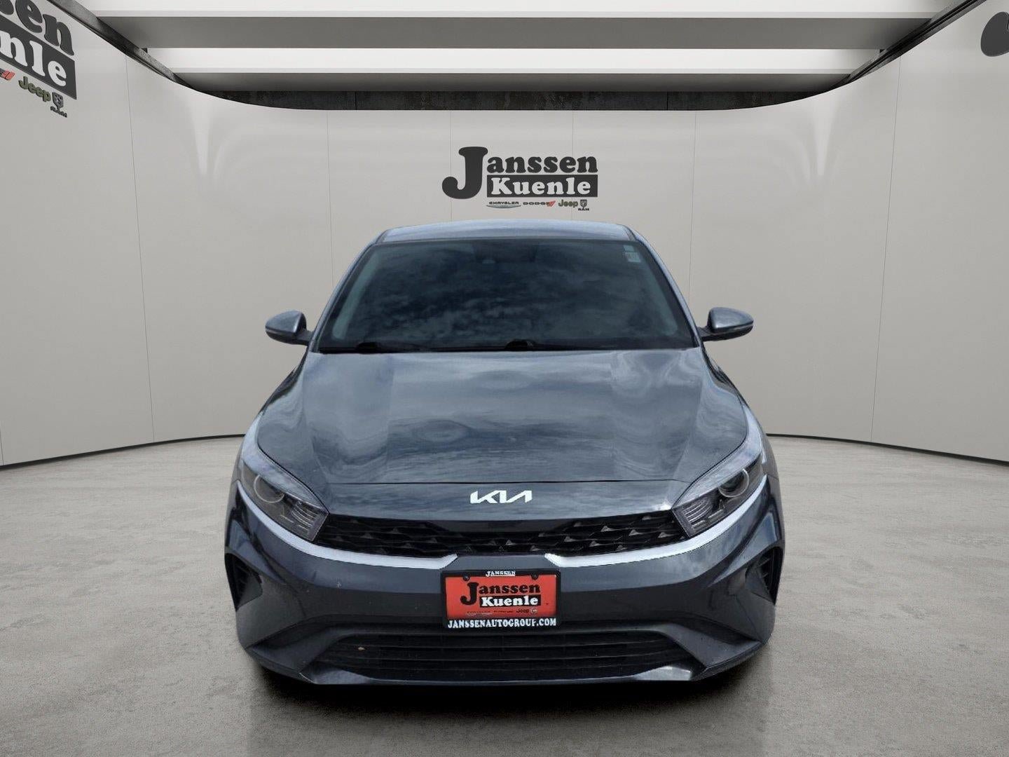 Used 2023 Kia Forte LXS w/ LXS Technology Package FWD image 4