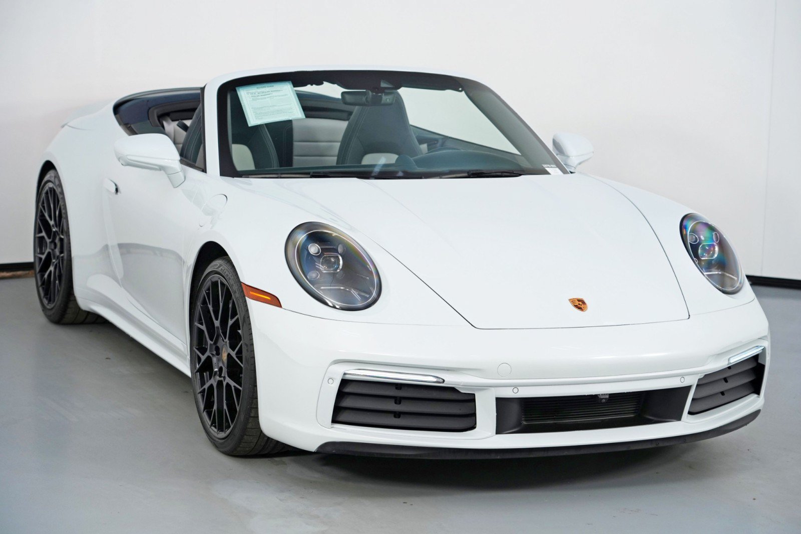 Used 2022 Porsche 911 Carrera image 48