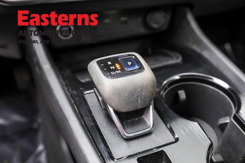 Used 2021 Nissan Rogue SV image 13