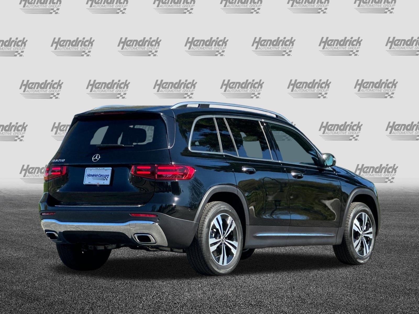 Used 2025 Mercedes-Benz GLB 250 250 image 5