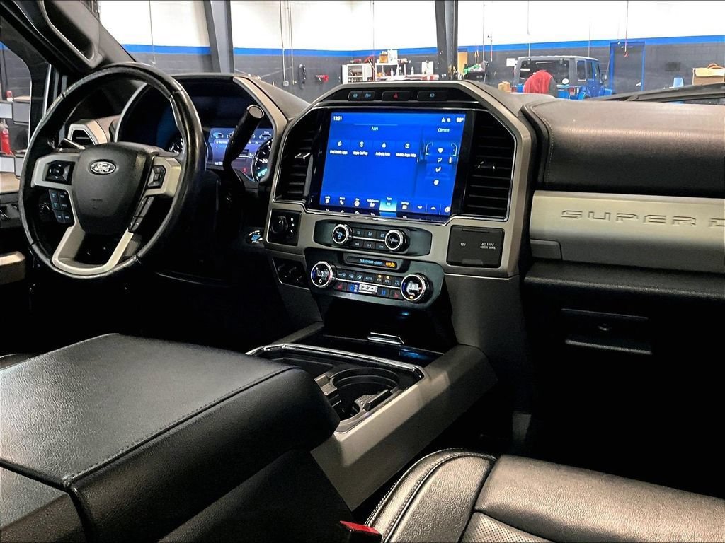 Used 2022 Ford F250 Lariat w/ Lariat Ultimate Package AWD/4WD image 14