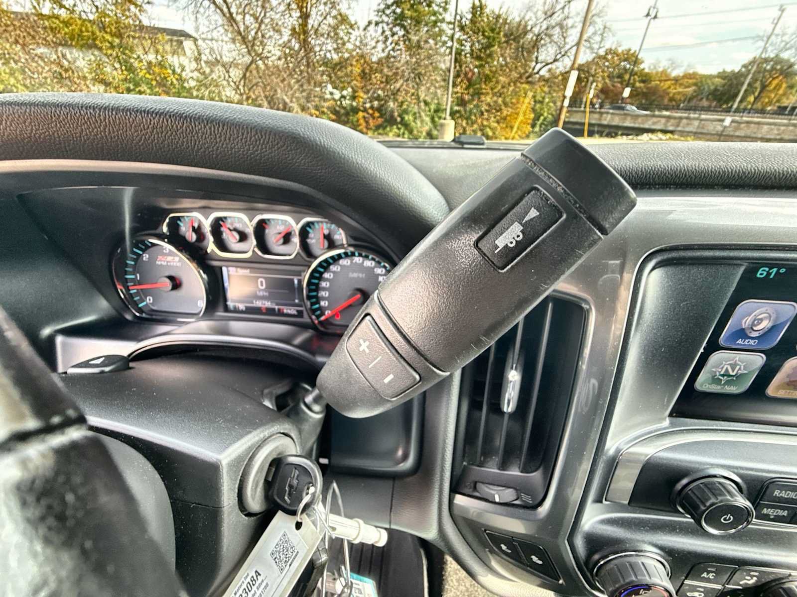 Certified 2019 Chevrolet Silverado 1500 LT w/ All Star Edition AWD/4WD image 16