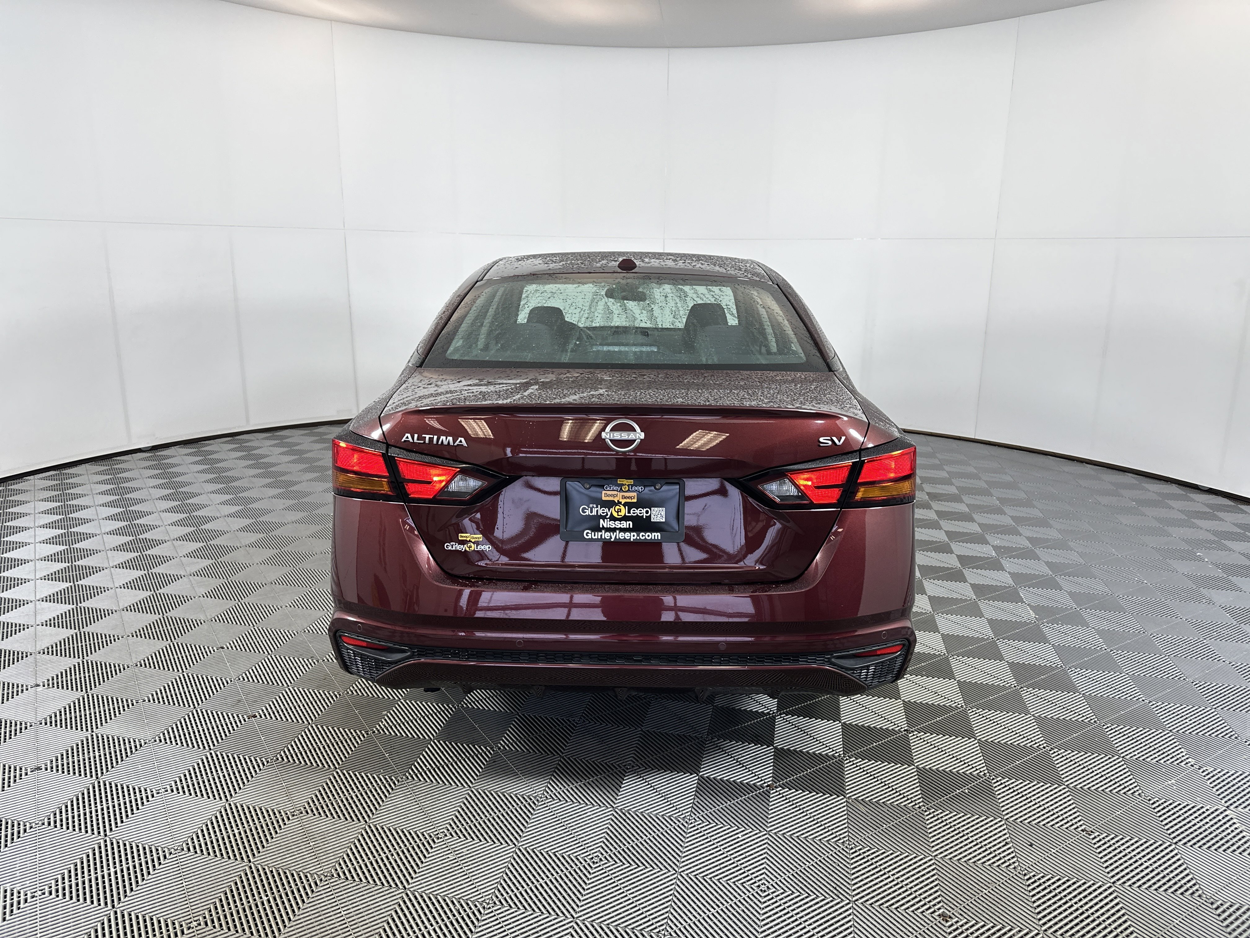 Used 2024 Nissan Altima 2.5 SV image 9