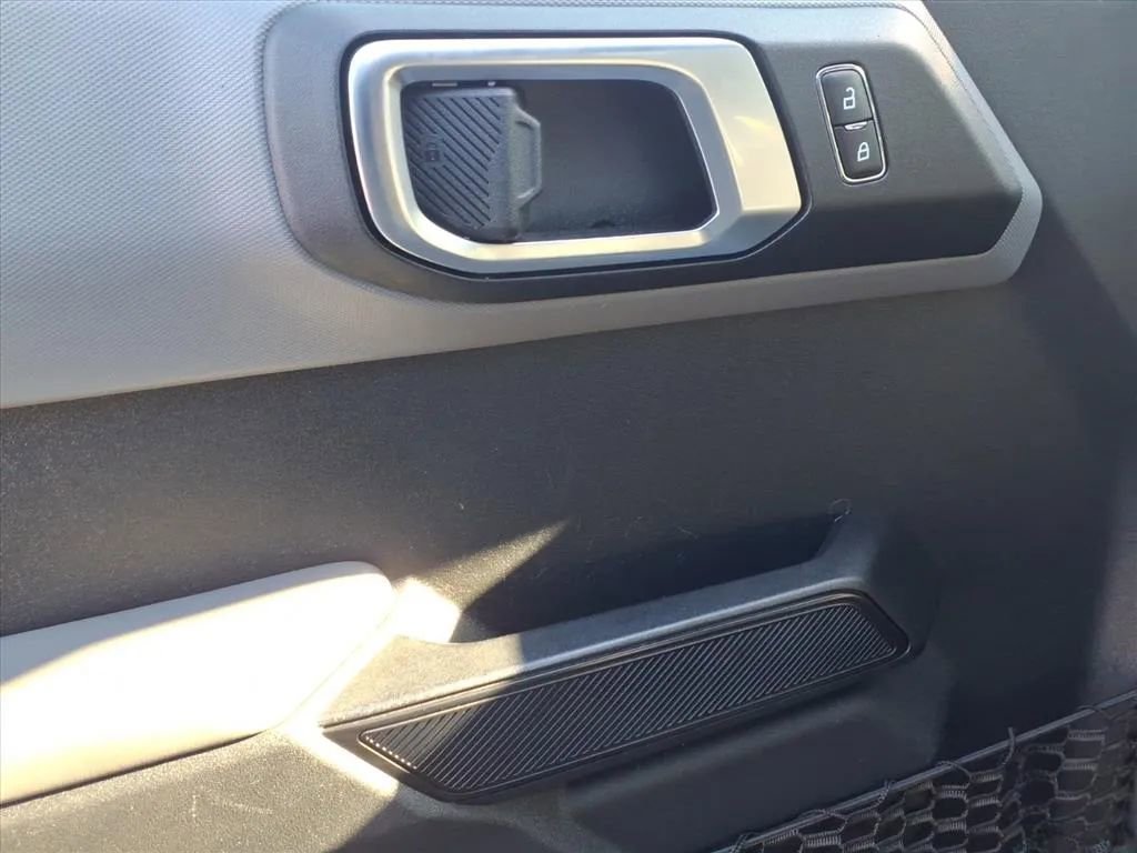 Used 2023 Ford Bronco Big Bend image 25