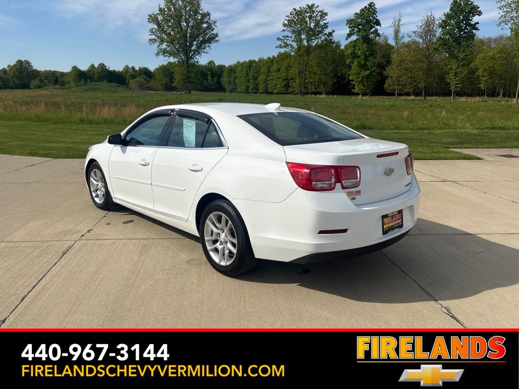 Used 2015 Chevrolet Malibu LT w/ Power Convenience Package FWD image 3