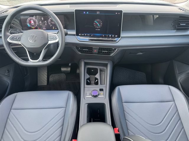 New 2026 Volkswagen Tiguan SE FWD image 15