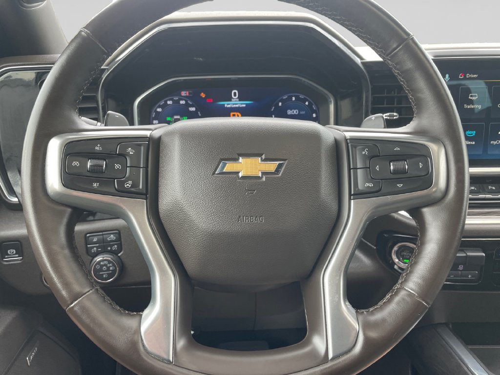 Used 2025 Chevrolet Silverado 1500 LTZ AWD/4WD image 25